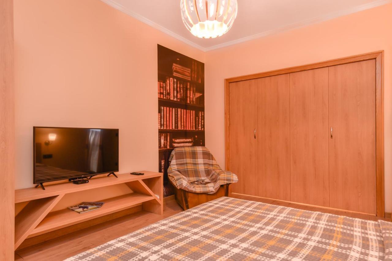 Sofia Dream Apartment - The Library - 3-Bdr, 2-Bthr By Flat Mаnager المظهر الخارجي الصورة