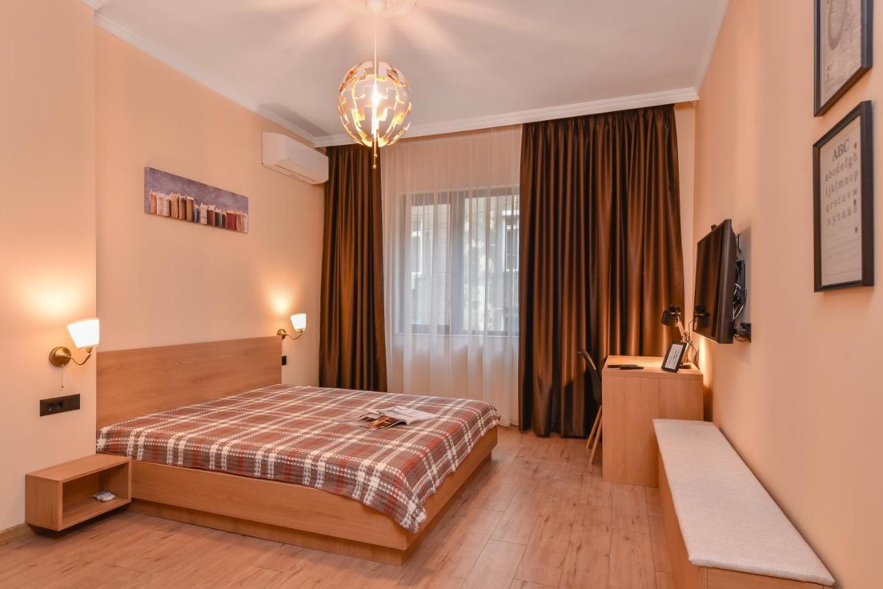 Sofia Dream Apartment - The Library - 3-Bdr, 2-Bthr By Flat Mаnager المظهر الخارجي الصورة