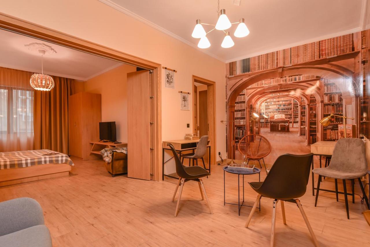 Sofia Dream Apartment - The Library - 3-Bdr, 2-Bthr By Flat Mаnager المظهر الخارجي الصورة