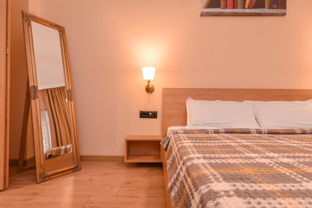 Sofia Dream Apartment - The Library - 3-Bdr, 2-Bthr By Flat Mаnager المظهر الخارجي الصورة
